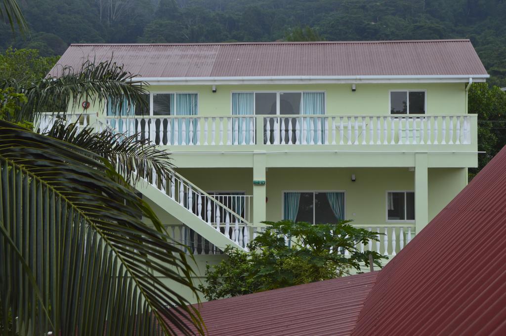 Chez Payet Airport Guesthouse Pointe La Rue Exterior photo